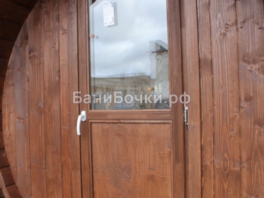 деревянная дверь для бани бочки